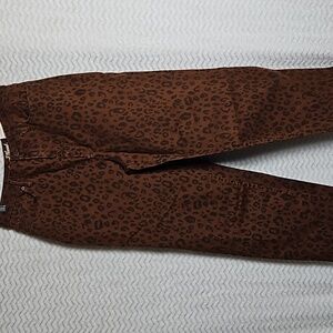 Universal Thread Brown Leopard Print Straight Leg Jeans